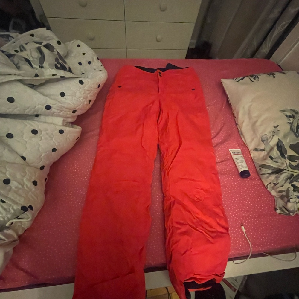 Columbia women’s ski pants- pink